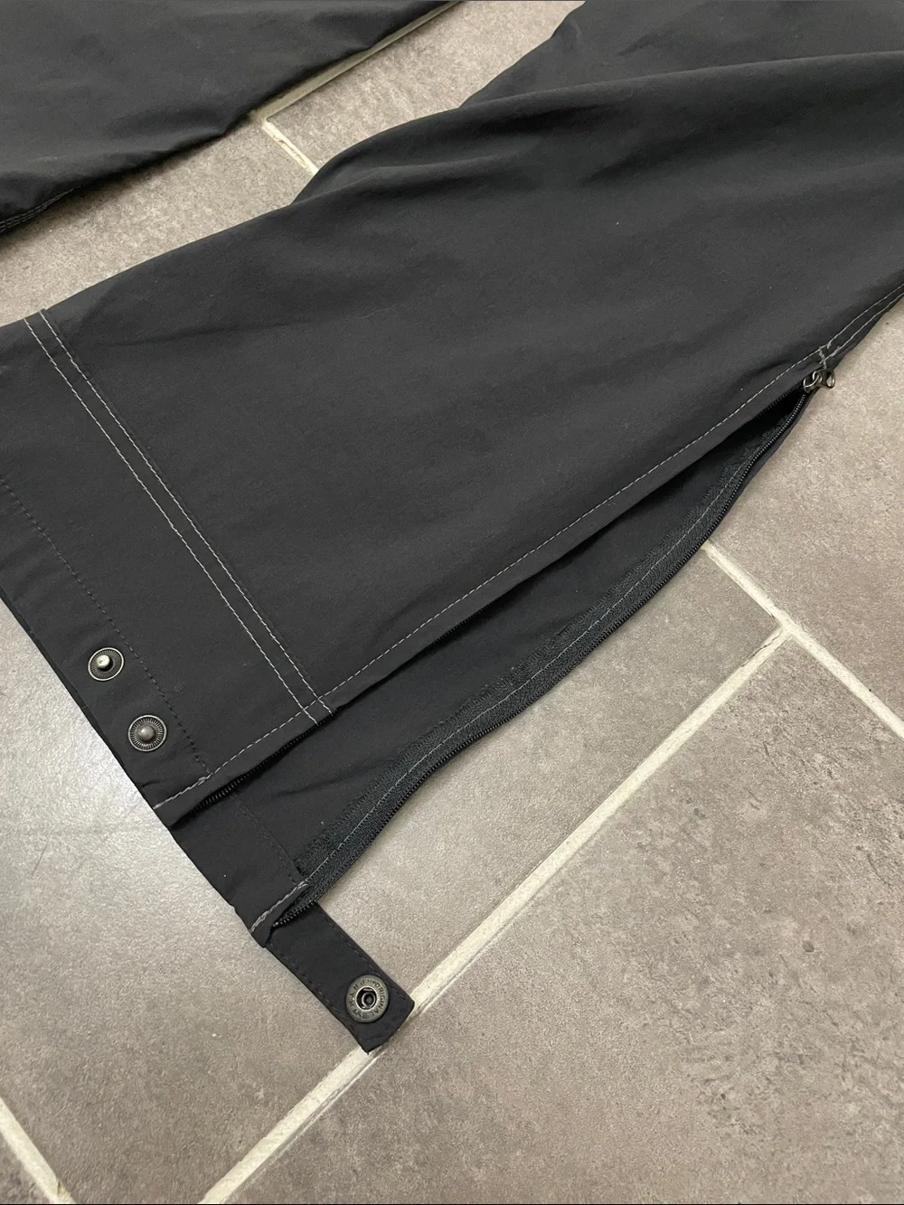 Kuhl Renegade Convertible Cargo Stealth Pant size 34X32
